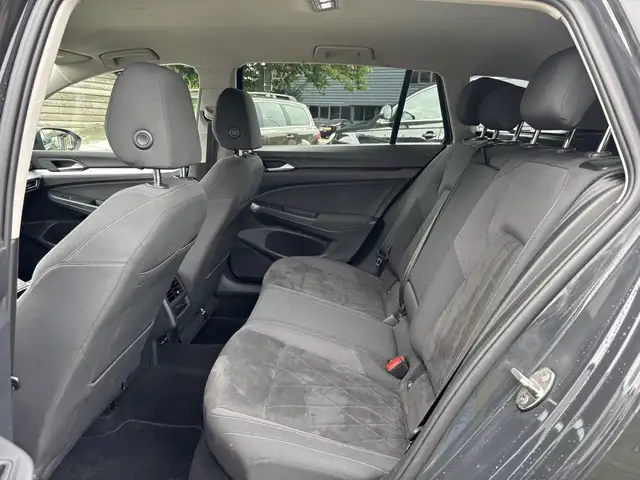 Volkswagen Golf view 10
