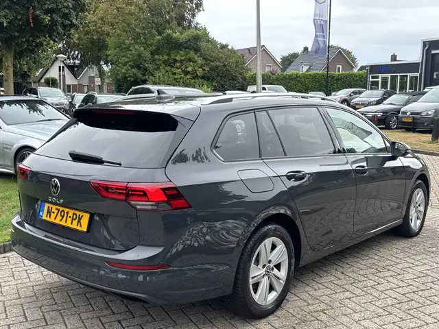 Volkswagen Golf view 5