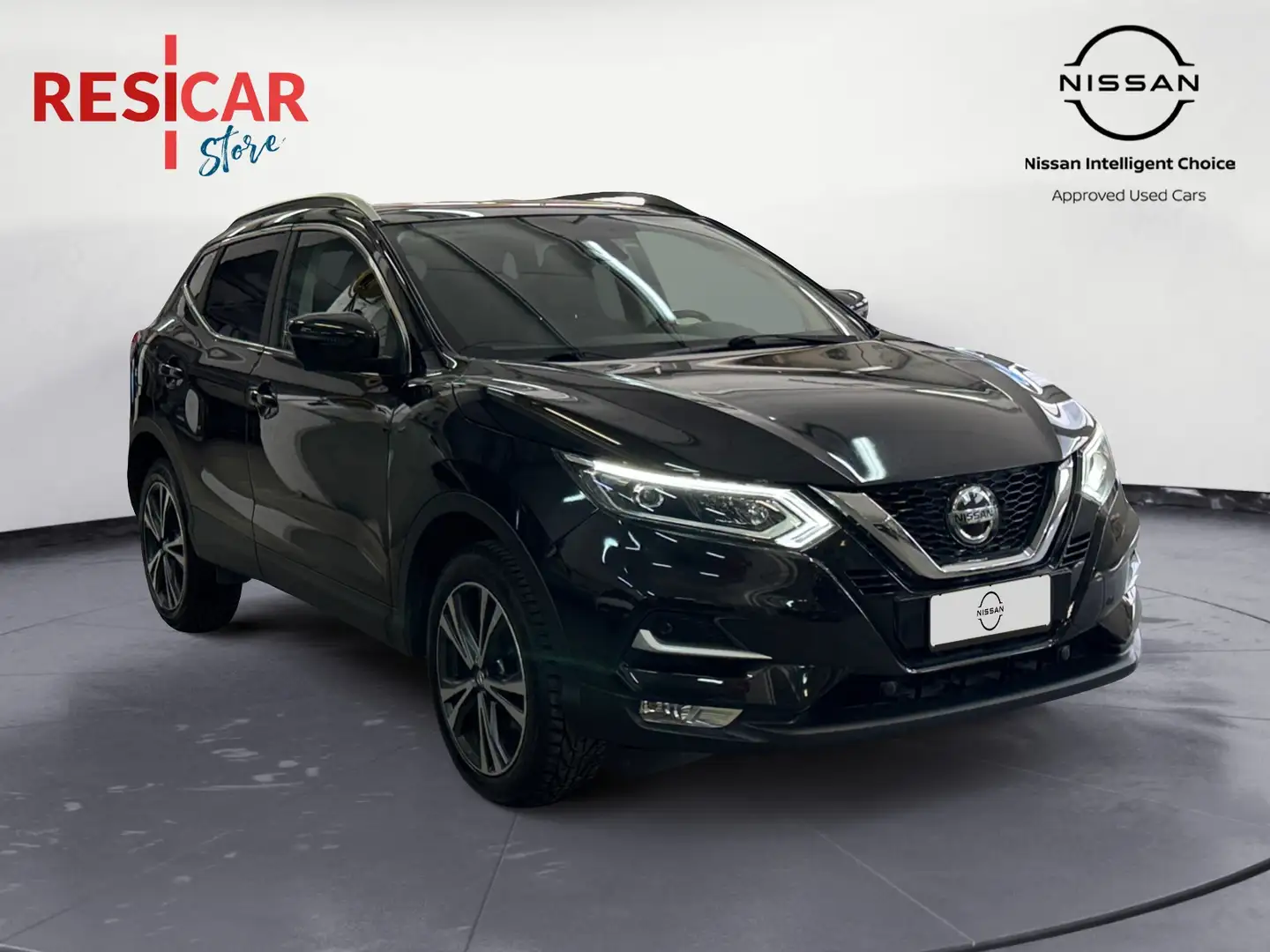 Nissan Qashqai 1.6 dCi N-Connecta Nero - 1