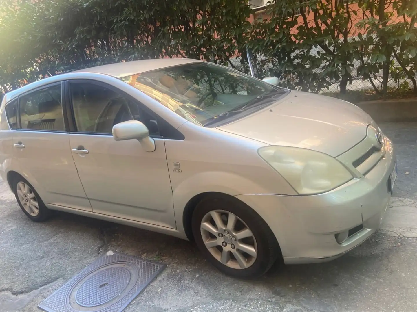 Toyota Corolla Verso Grigio - 2