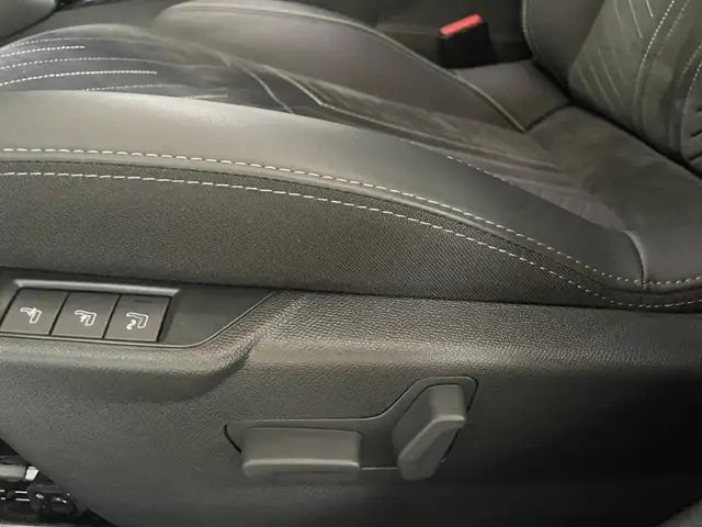 Peugeot 208 view 20
