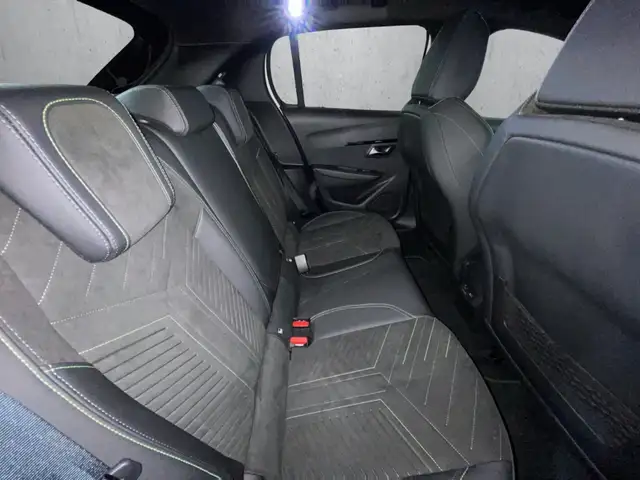 Peugeot 208 view 14
