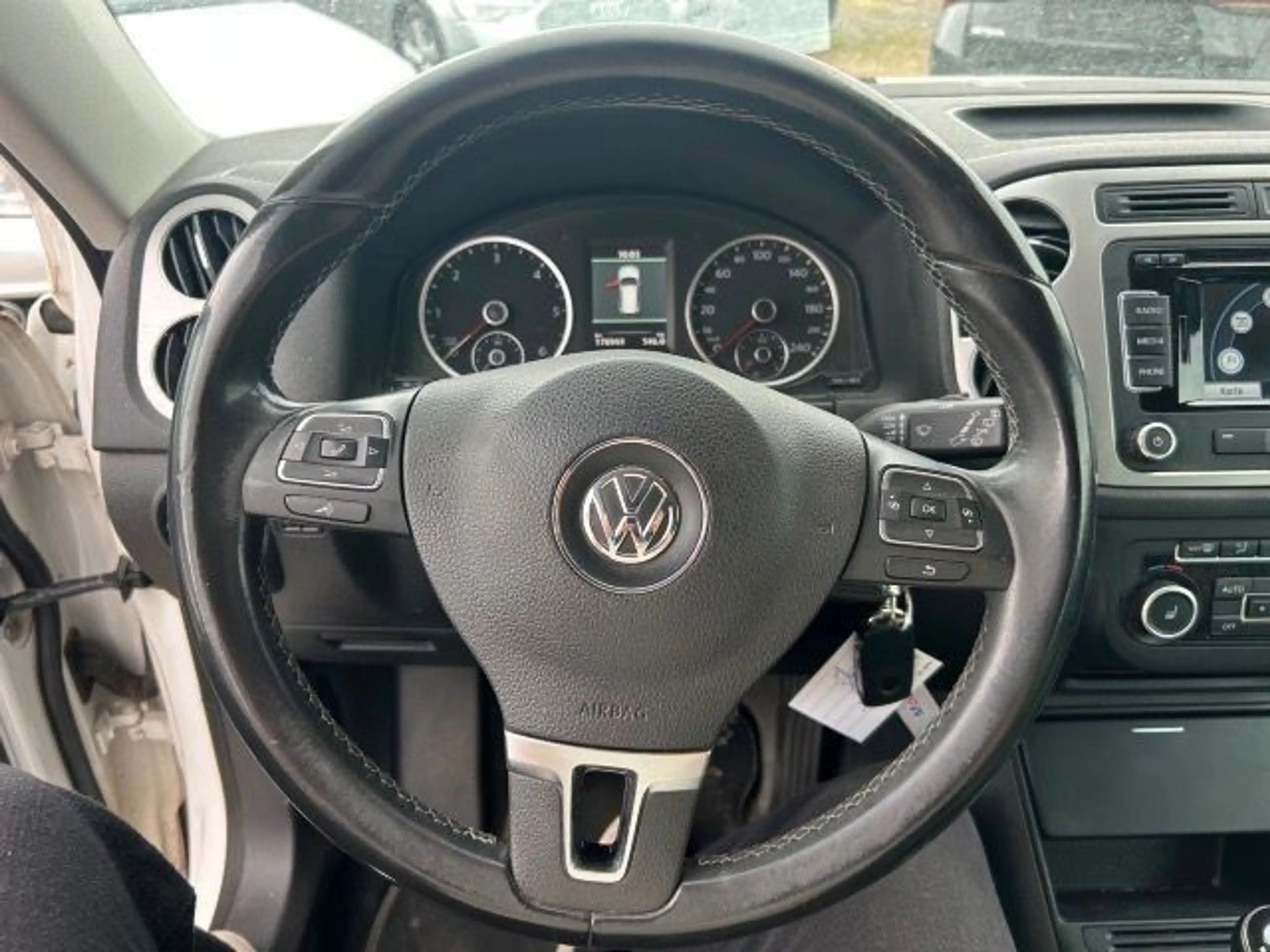 Volkswagen Tiguan Life BMT — photo 3