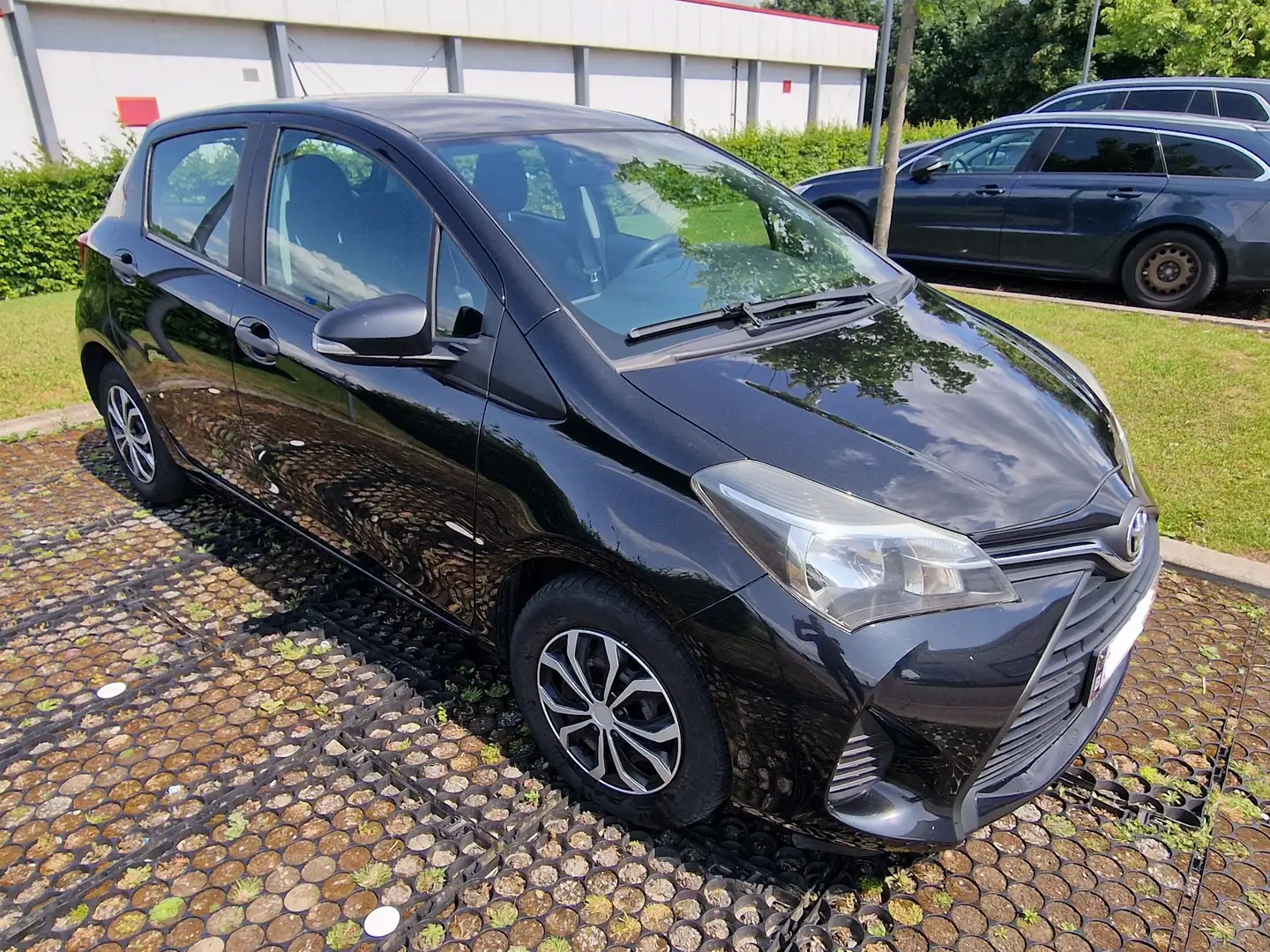 Toyota Yaris 1.0i VVT-i Active - 1