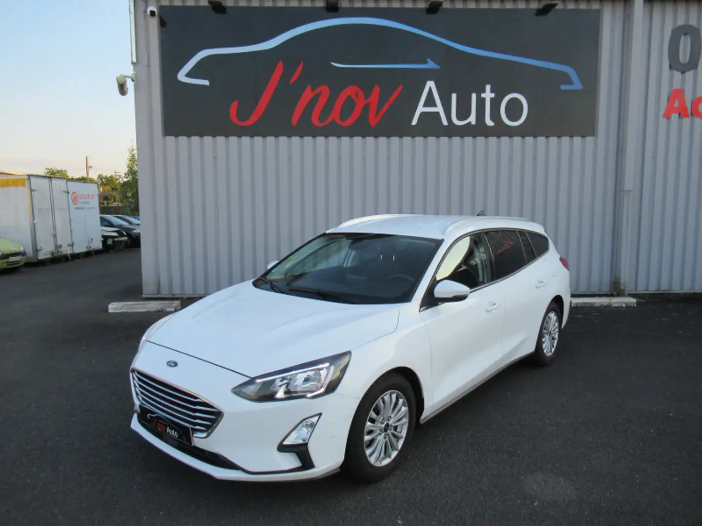 Ford Focus 1.5 ECOBLUE 120CH TITANIUM X BVA Blanc - 1
