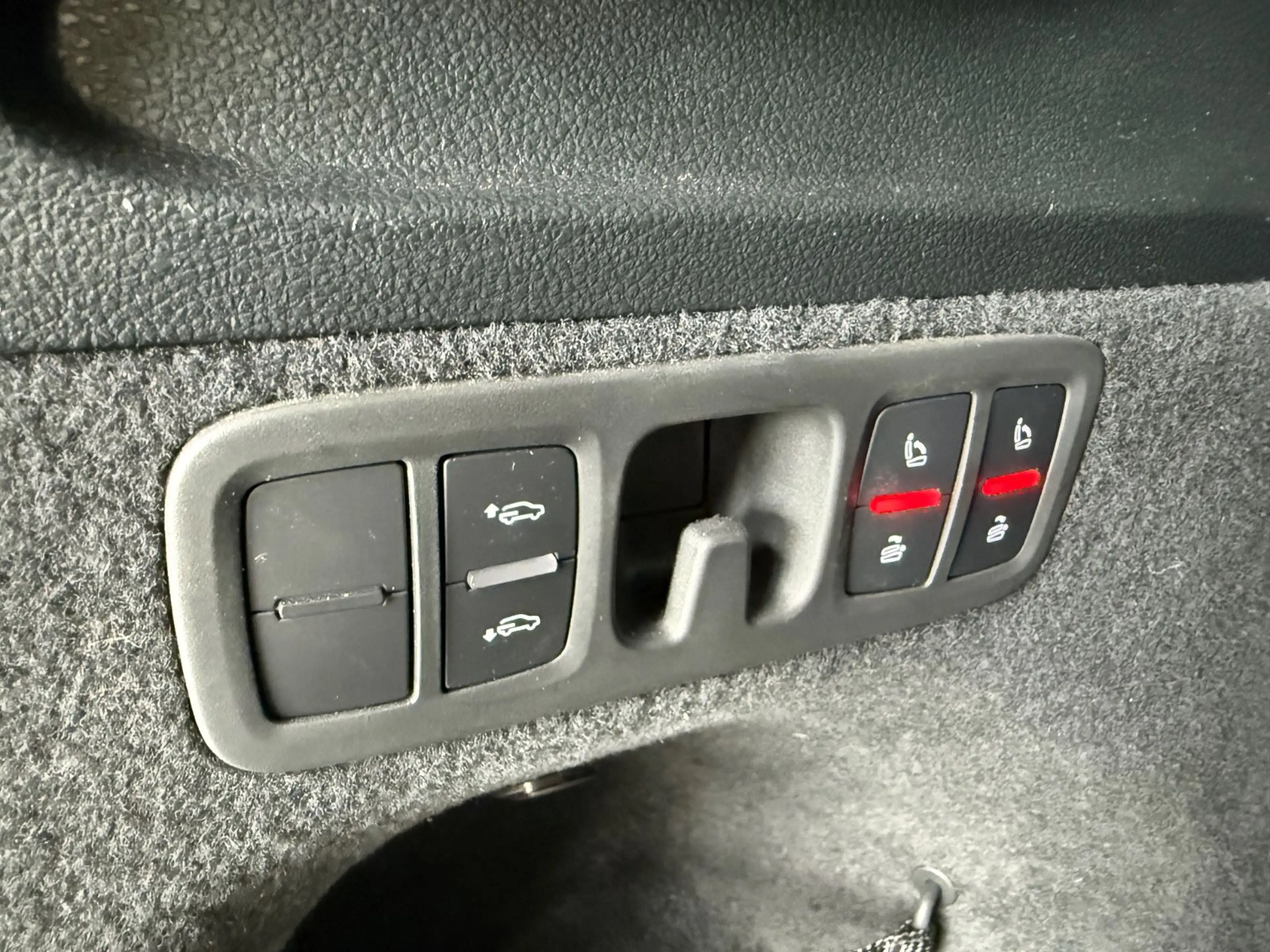 Audi SQ7 4.0 TFSI quattro PANORAMA S PLUS — photo 13