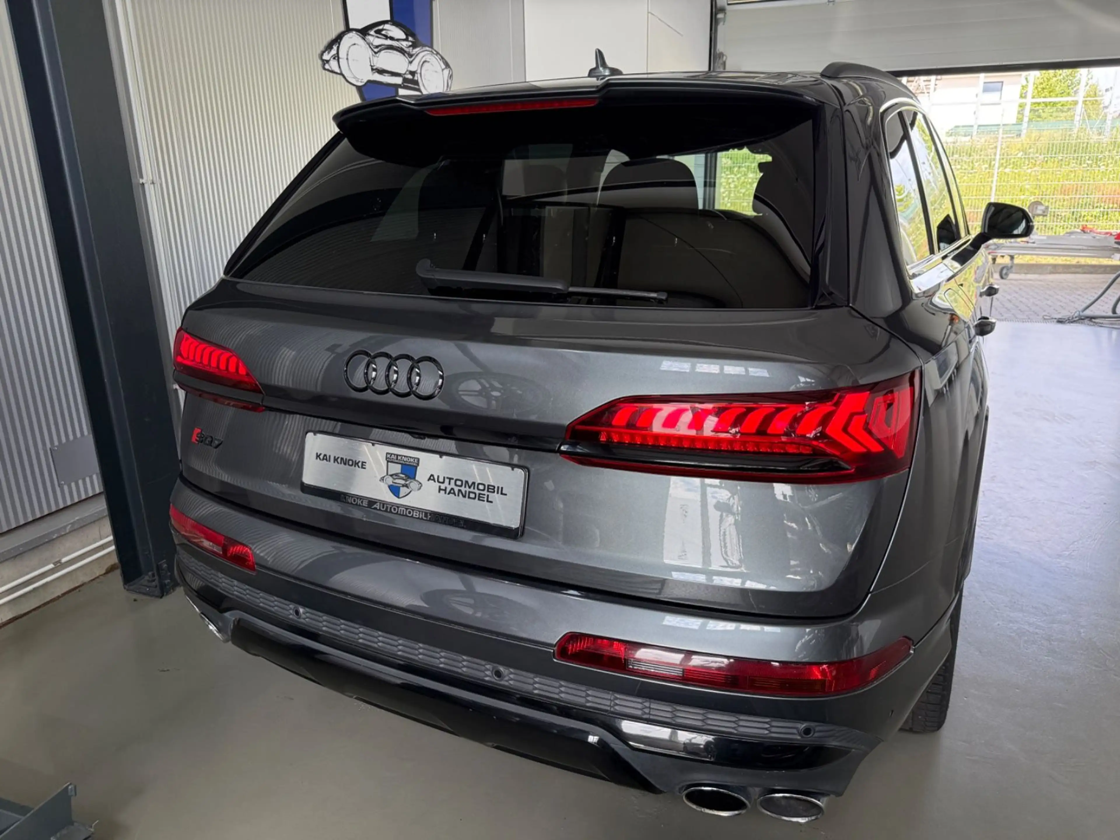 Audi SQ7 4.0 TFSI quattro PANORAMA S PLUS — photo 4