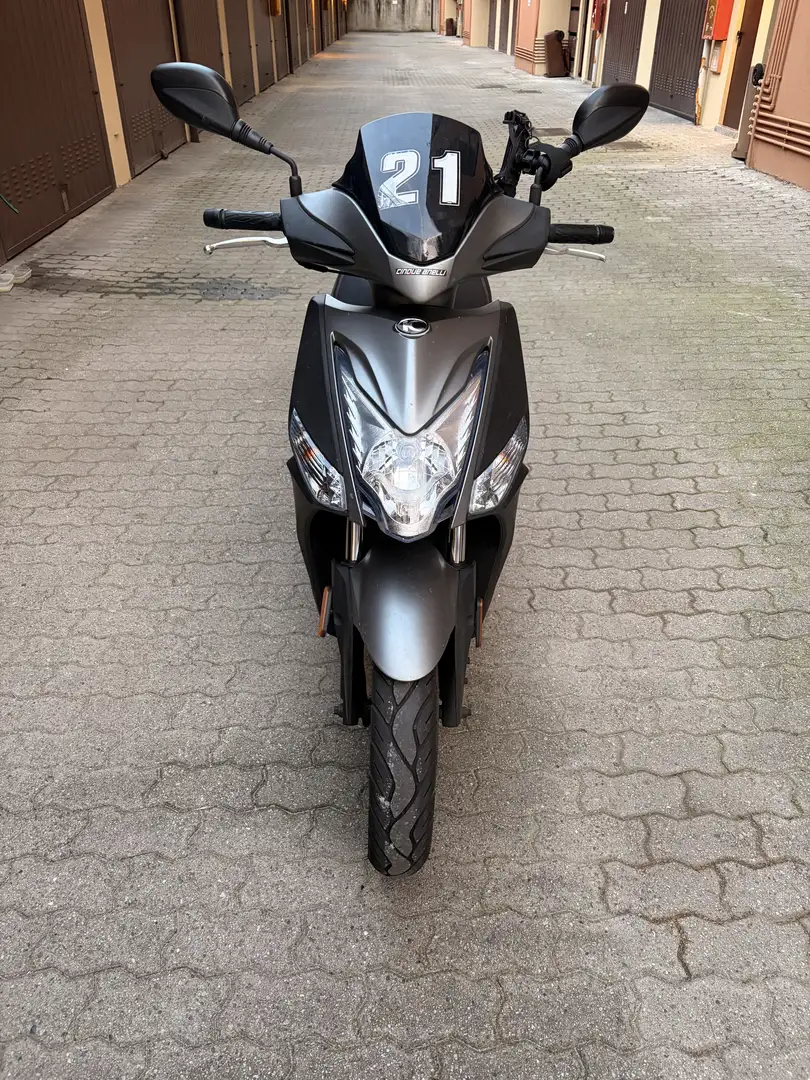 Kymco Agility 125 bauletto di serie Szürke - 1