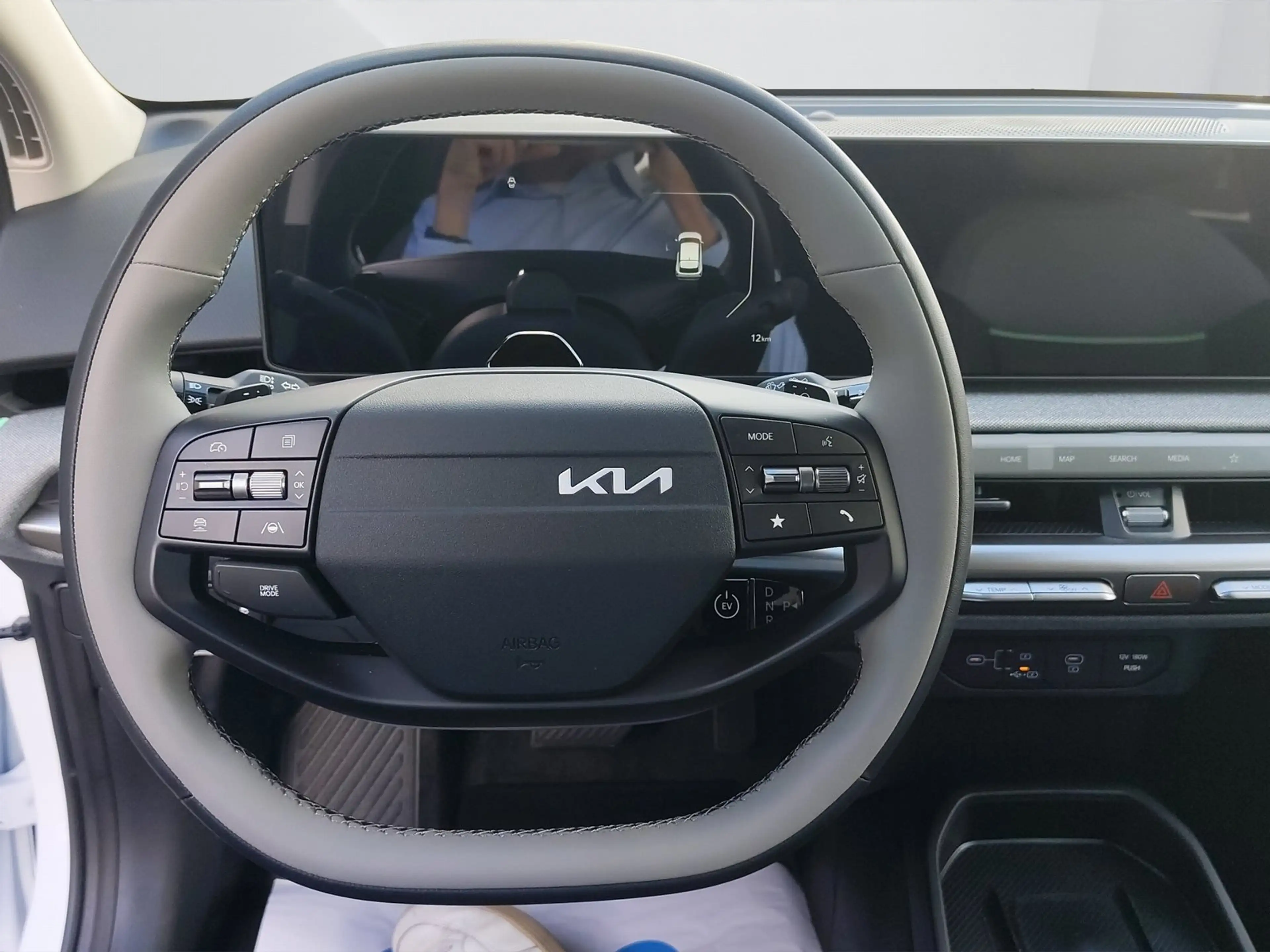 Kia EV4 81,4 kWh Earth Upg. Tech WIC DWP SD AHK — photo 10