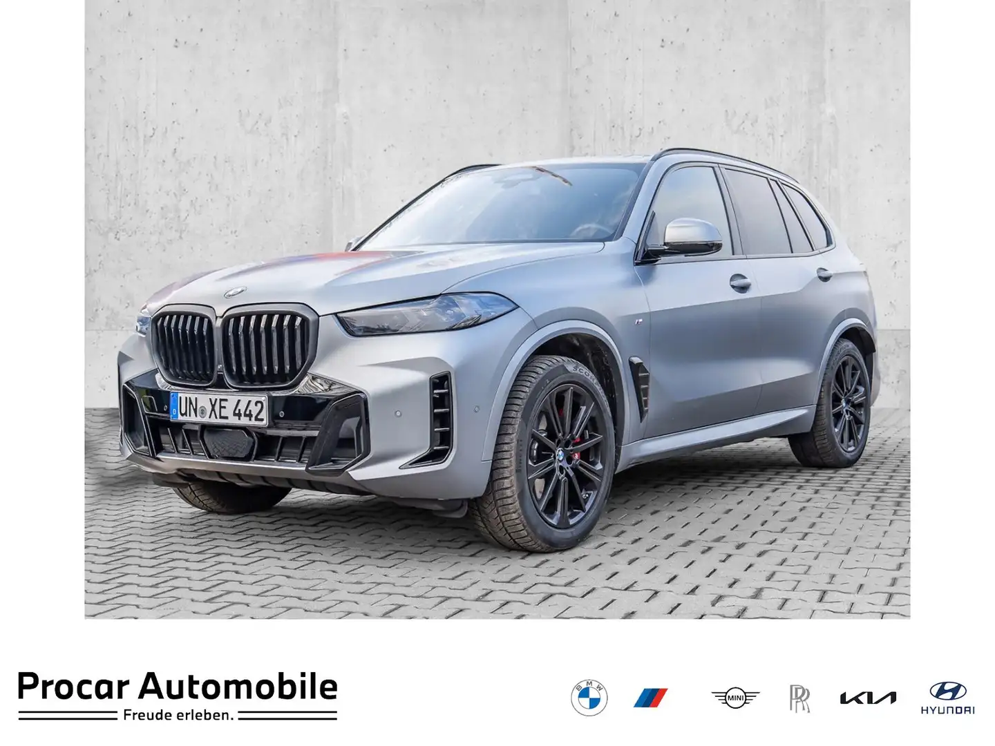 BMW X5 xDrive40d M Sport  Frozen Grey HuD+Pano Sky+AHK+DR Grijs - 1