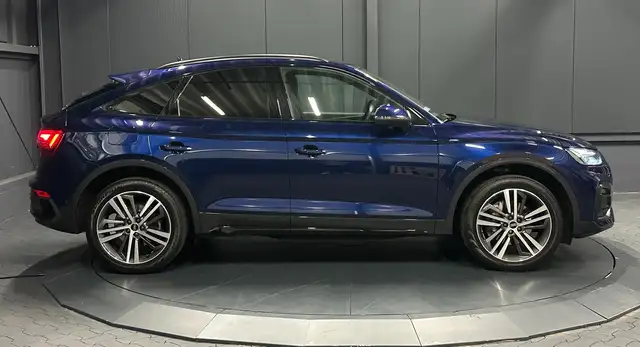 Audi Q5 view 6
