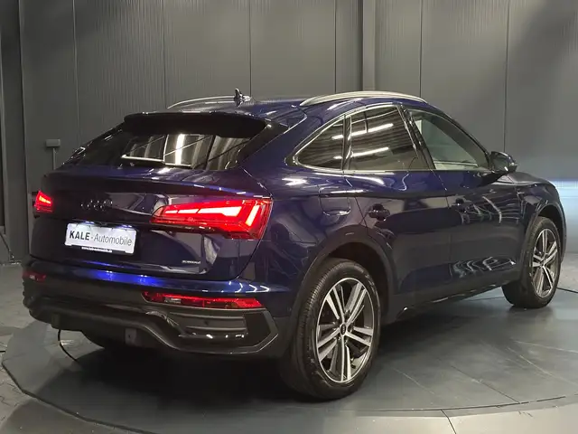 Audi Q5 view 5