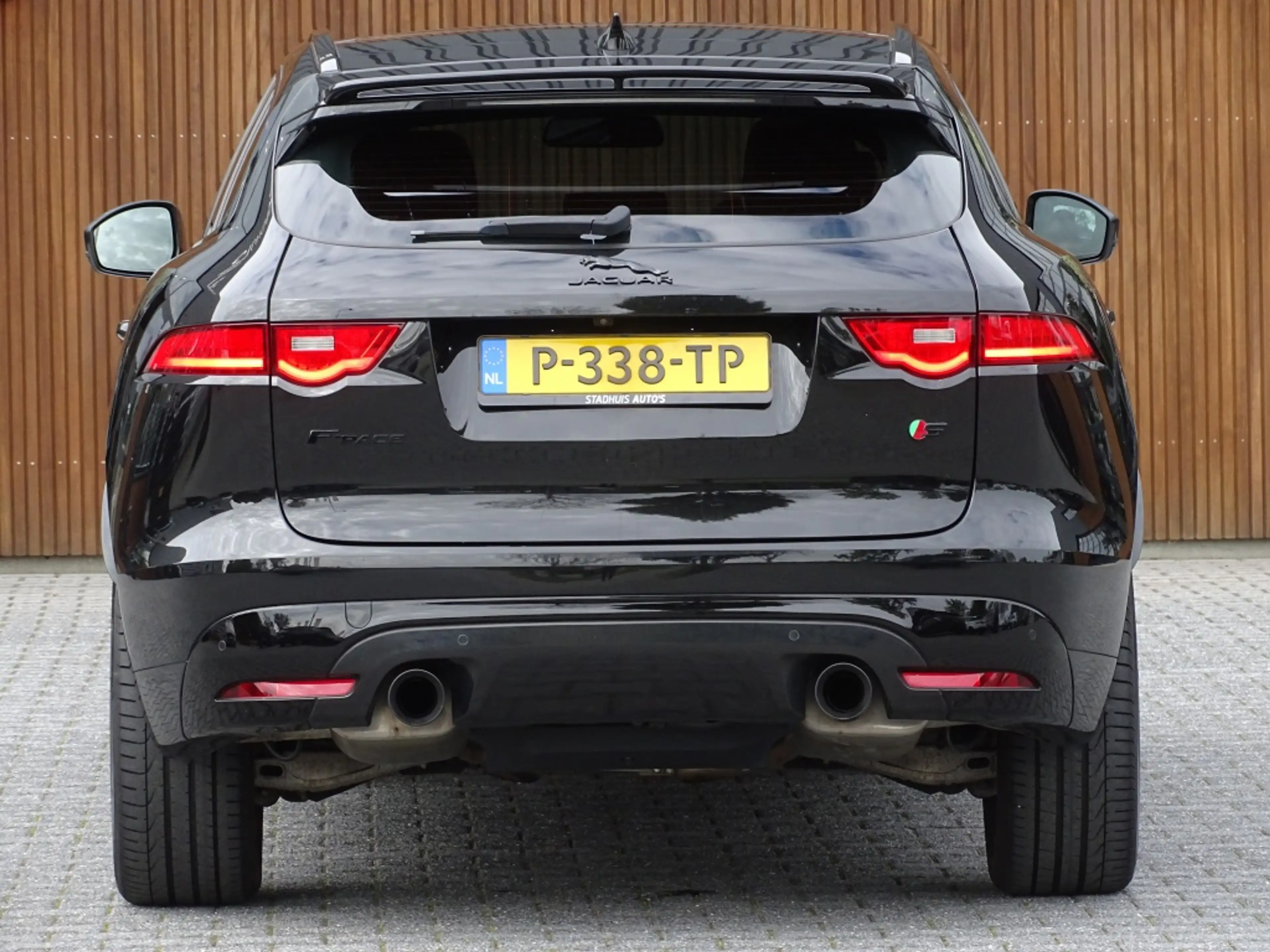 Jaguar F-Pace 3.0 S/C S 381PK / ACC / LED — photo 10