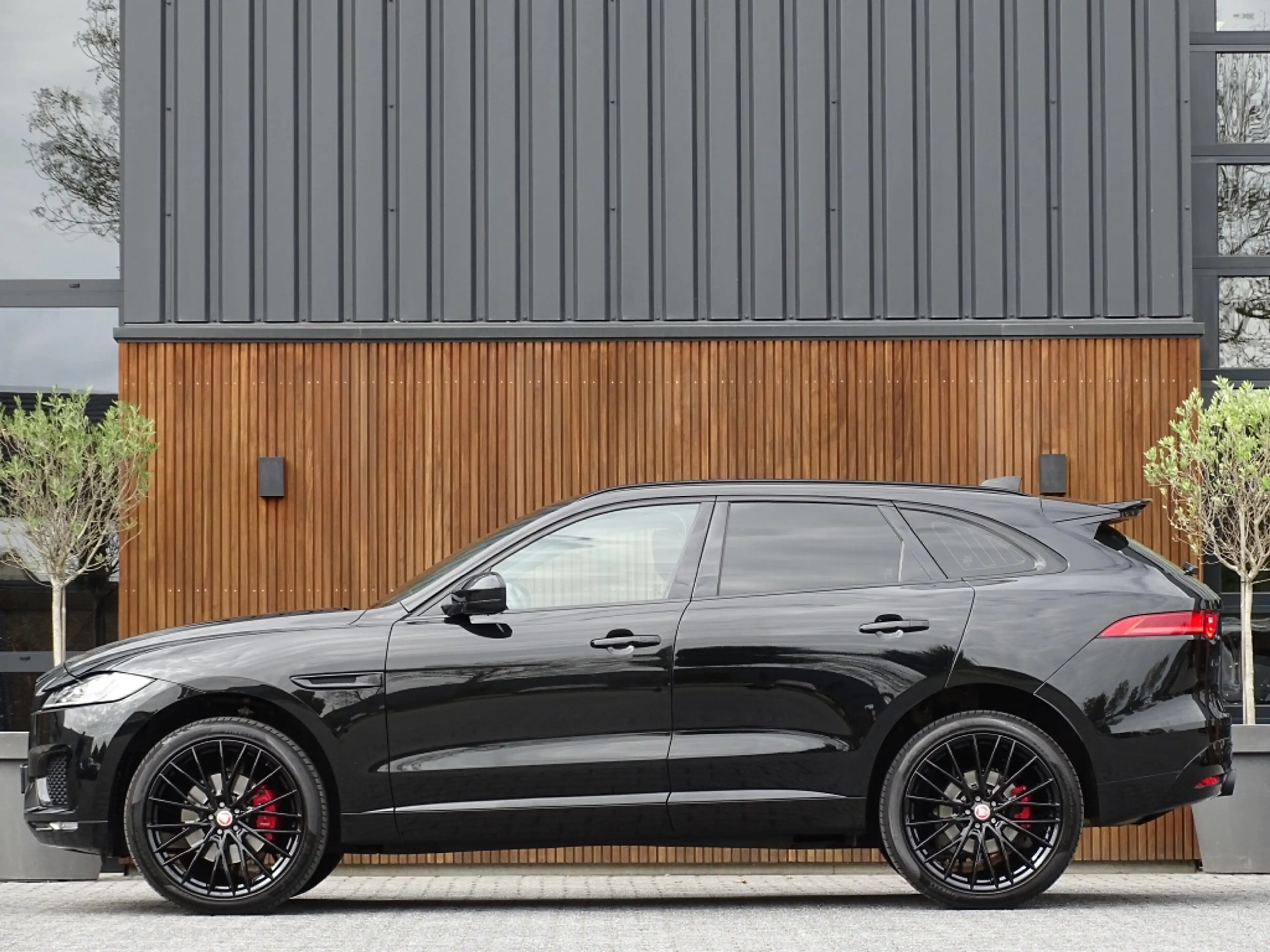 Jaguar F-Pace 3.0 S/C S 381PK / ACC / LED — photo 5