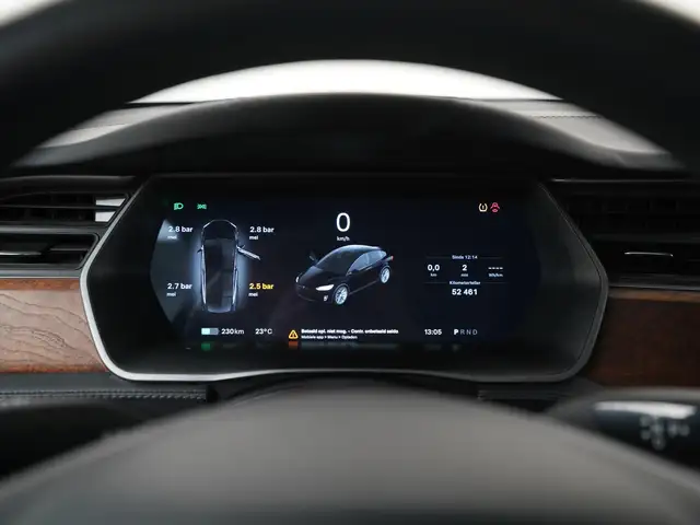 Tesla Model X view 9
