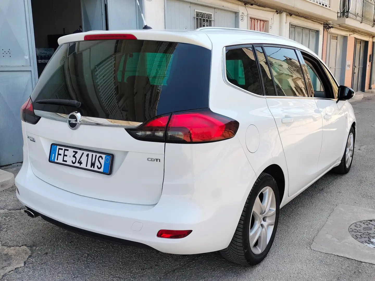 Opel Zafira Tourer Zafira III Tourer 2.0 cdti Cosmo 130cv auto E6 Bianco - 1