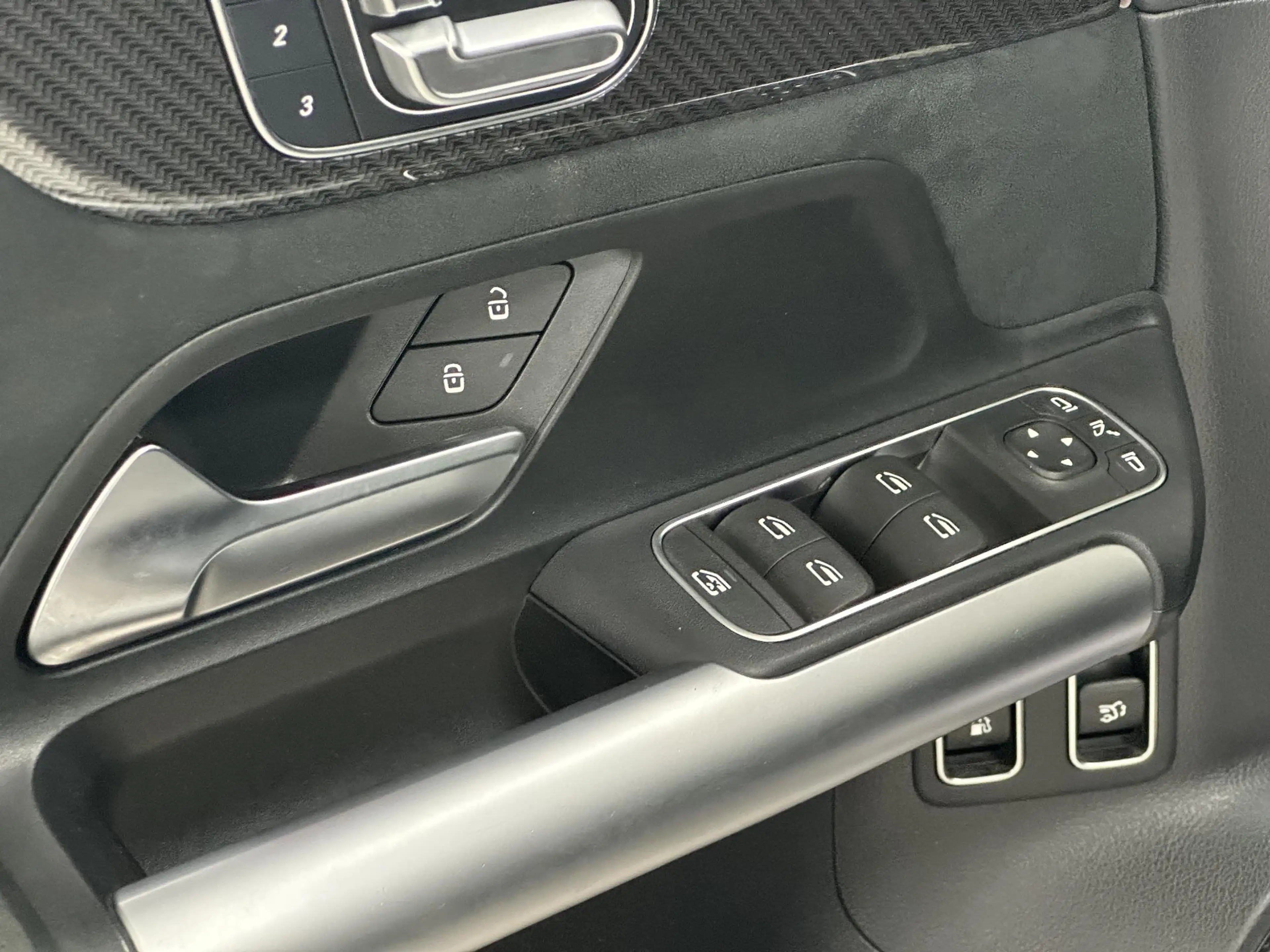 Mercedes-Benz GLA 250 e AMG Line ELEKT. SCHUIF/KANTELDAK | 360 CAMERA | — photo 24
