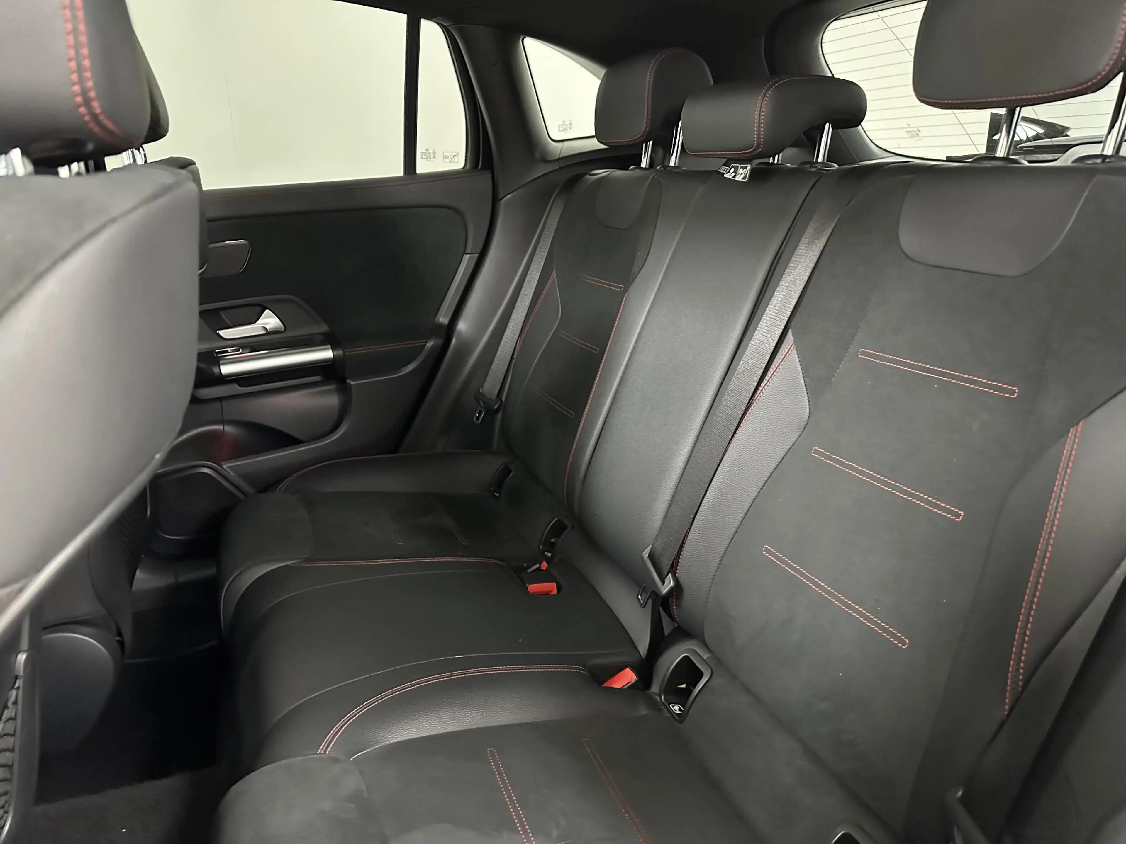 Mercedes-Benz GLA 250 e AMG Line ELEKT. SCHUIF/KANTELDAK | 360 CAMERA | — photo 8