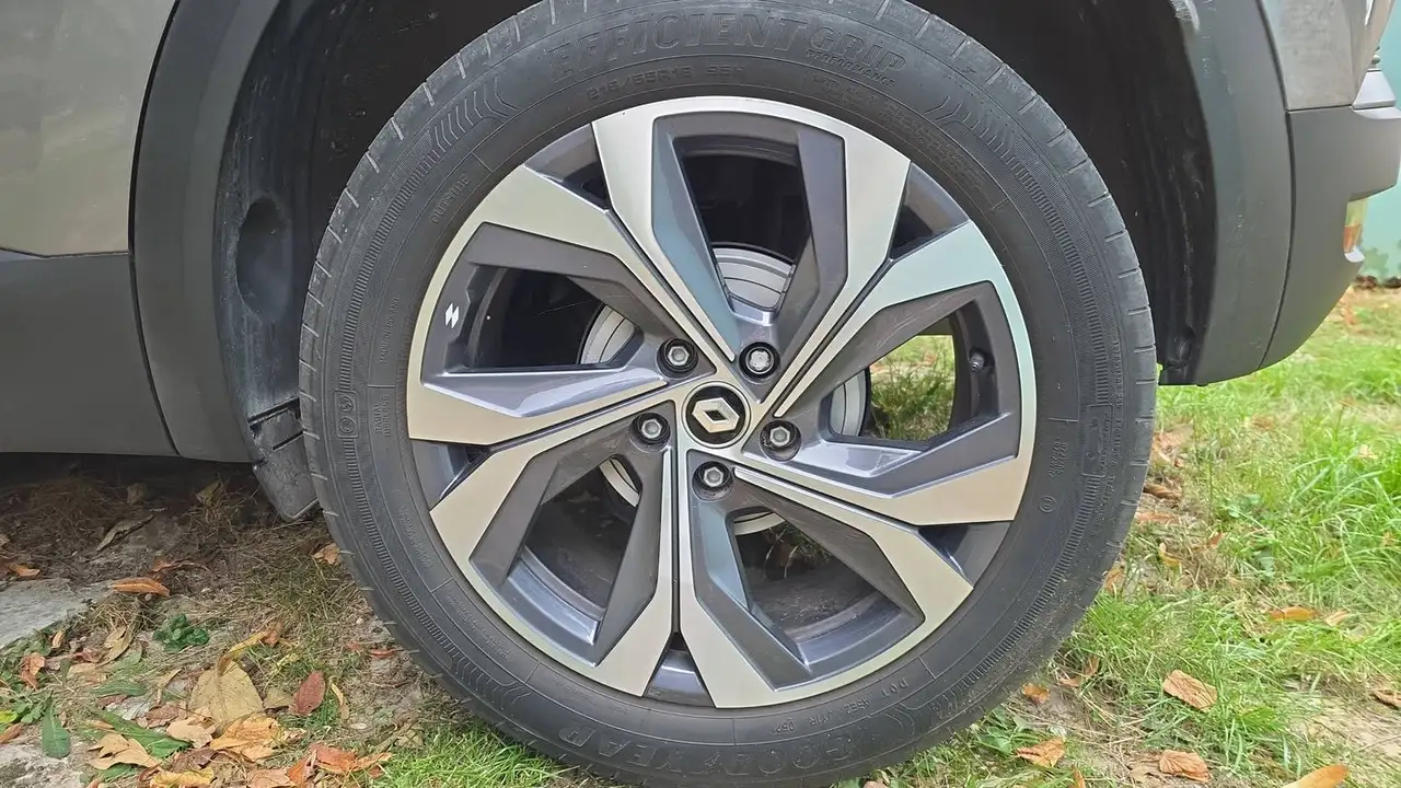 Renault Captur — photo 19