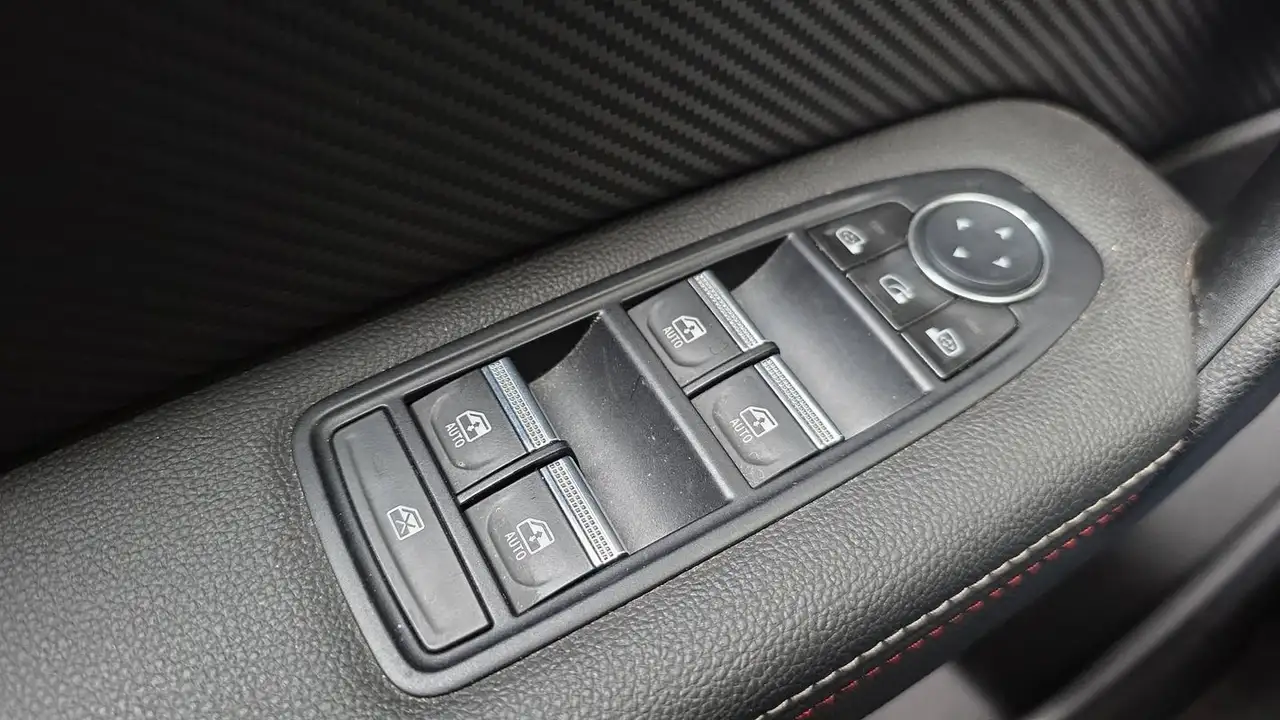 Renault Captur — photo 24