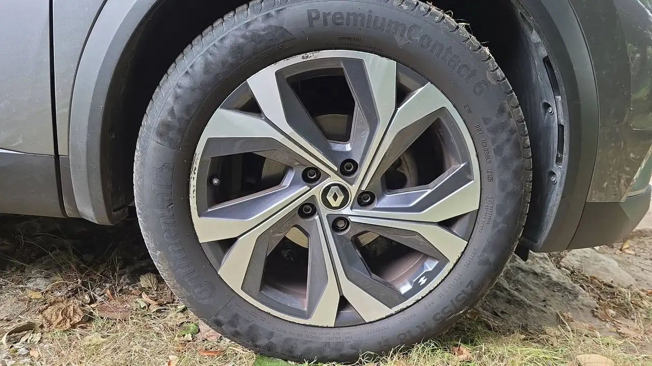 Renault Captur — photo 17