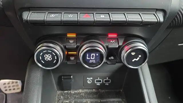 Renault Captur view 13