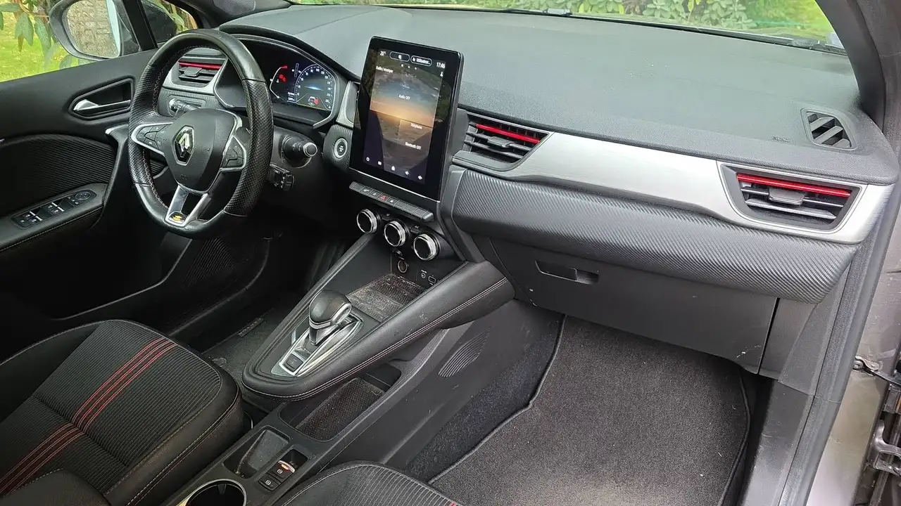 Renault Captur — photo 10