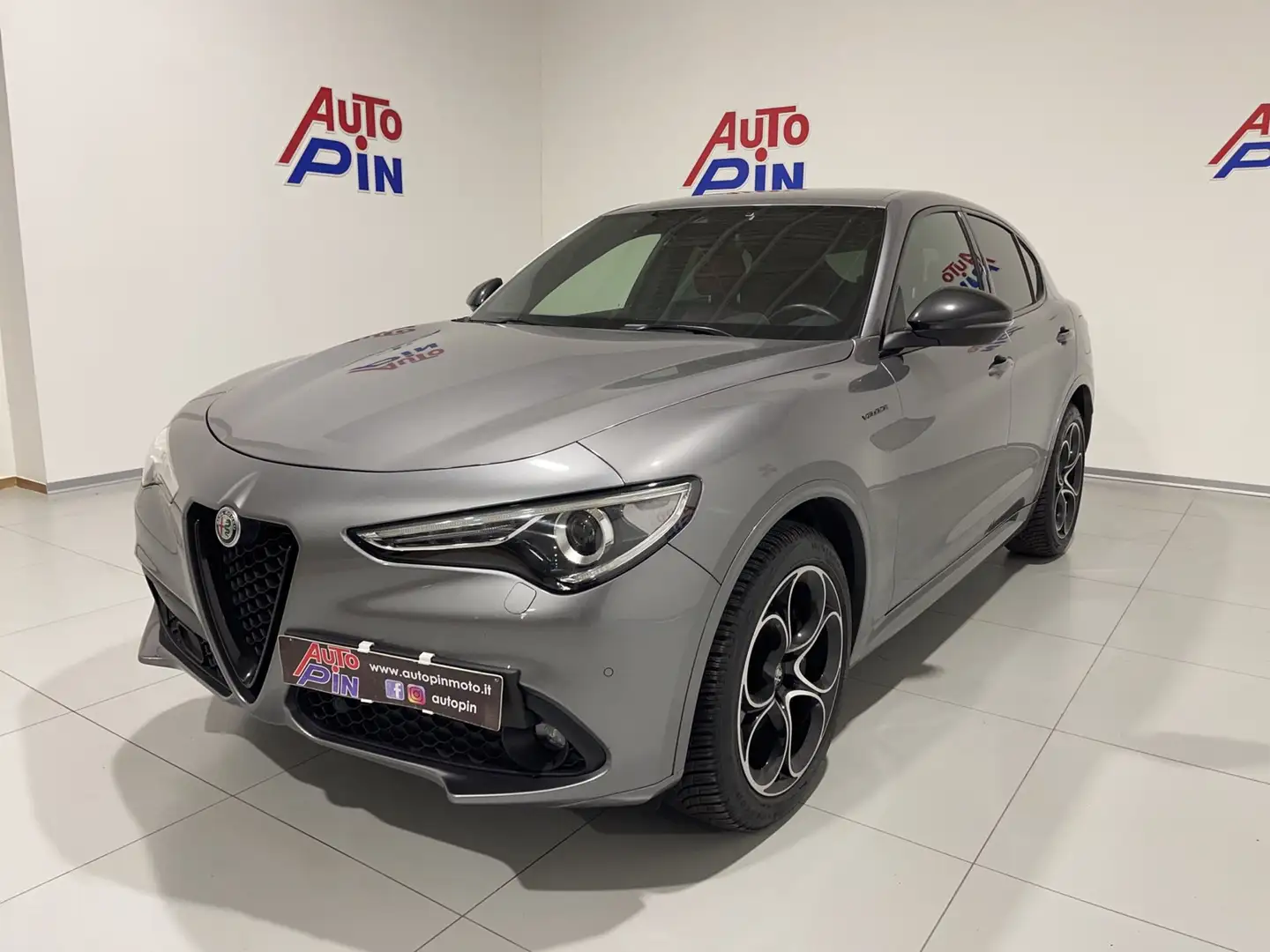 Alfa Romeo Stelvio 2.2 Turbodiesel 210 CV AT8 Q4 Veloce Argent - 1