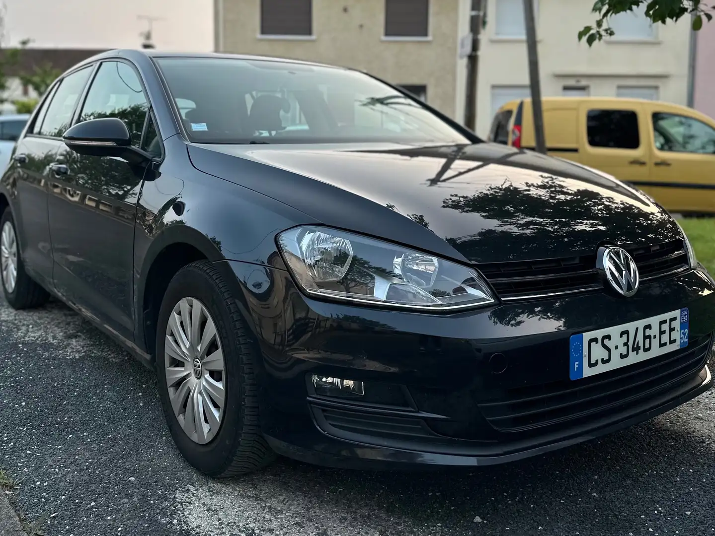Volkswagen Golf Golf 1.6 TDI 105 BlueMotion Trendline Noir - 1