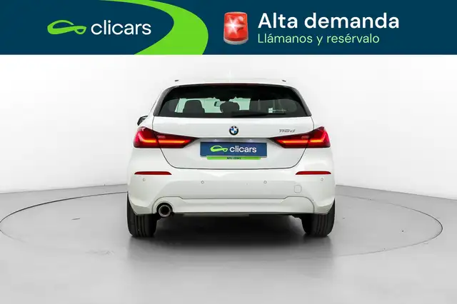 BMW 1 Series view 4
