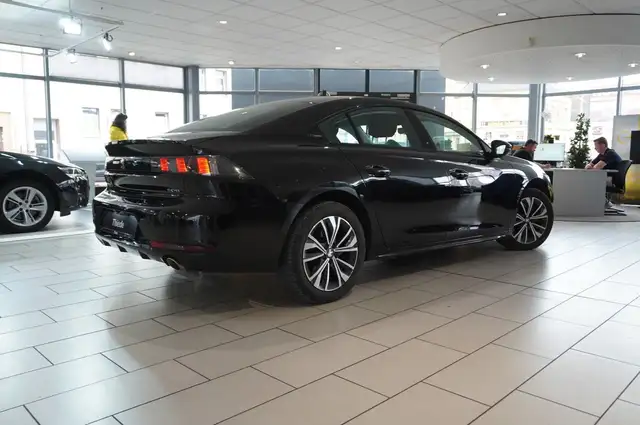 Peugeot 508 view 8