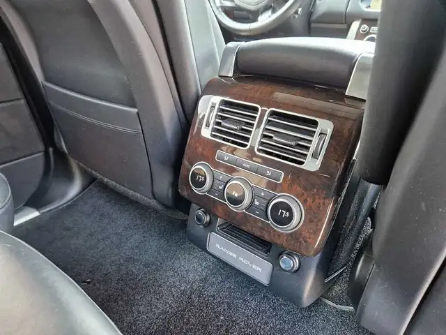 Land Rover Range Rover view 9