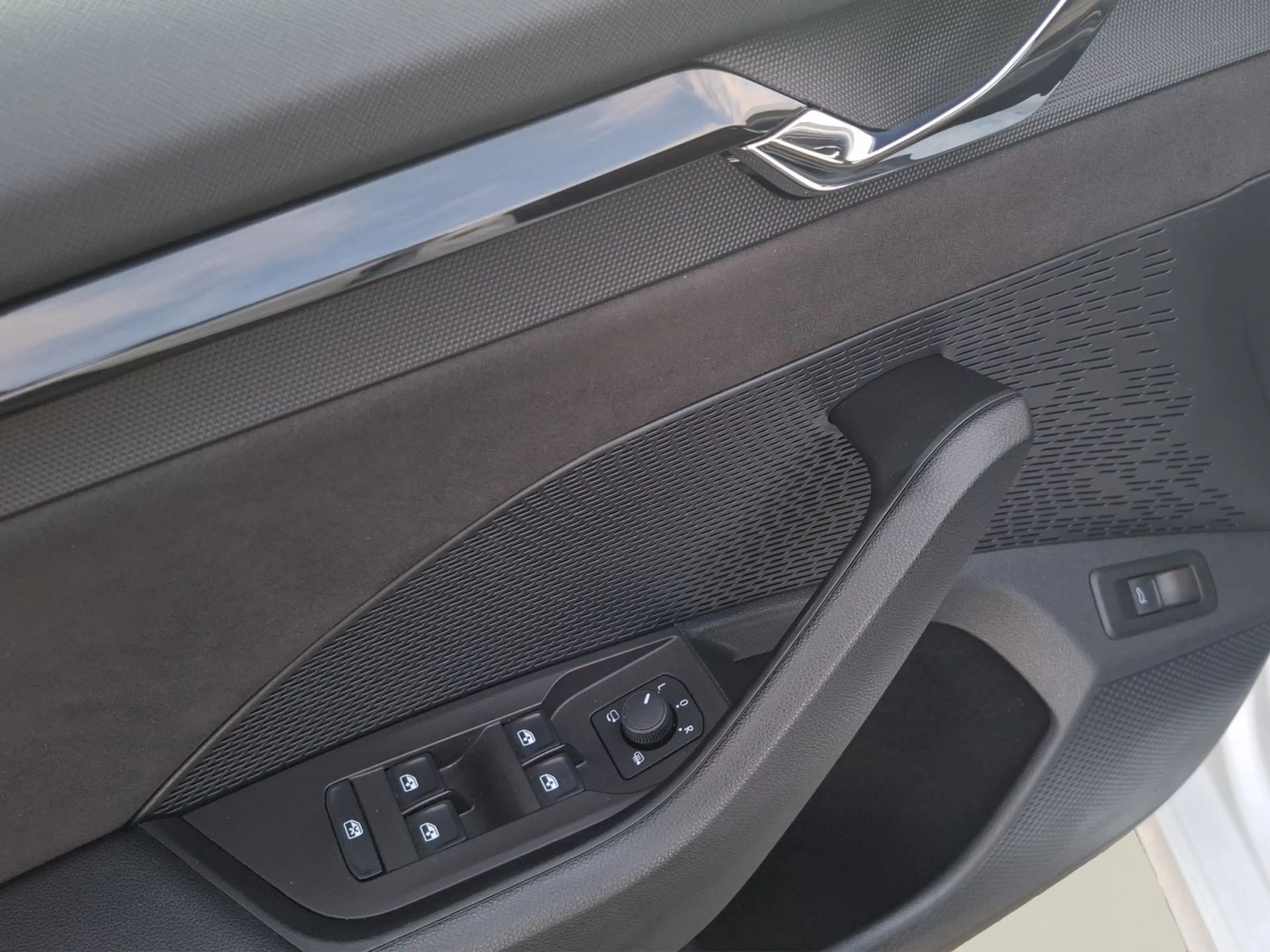 Skoda Octavia Combi RS — photo 12