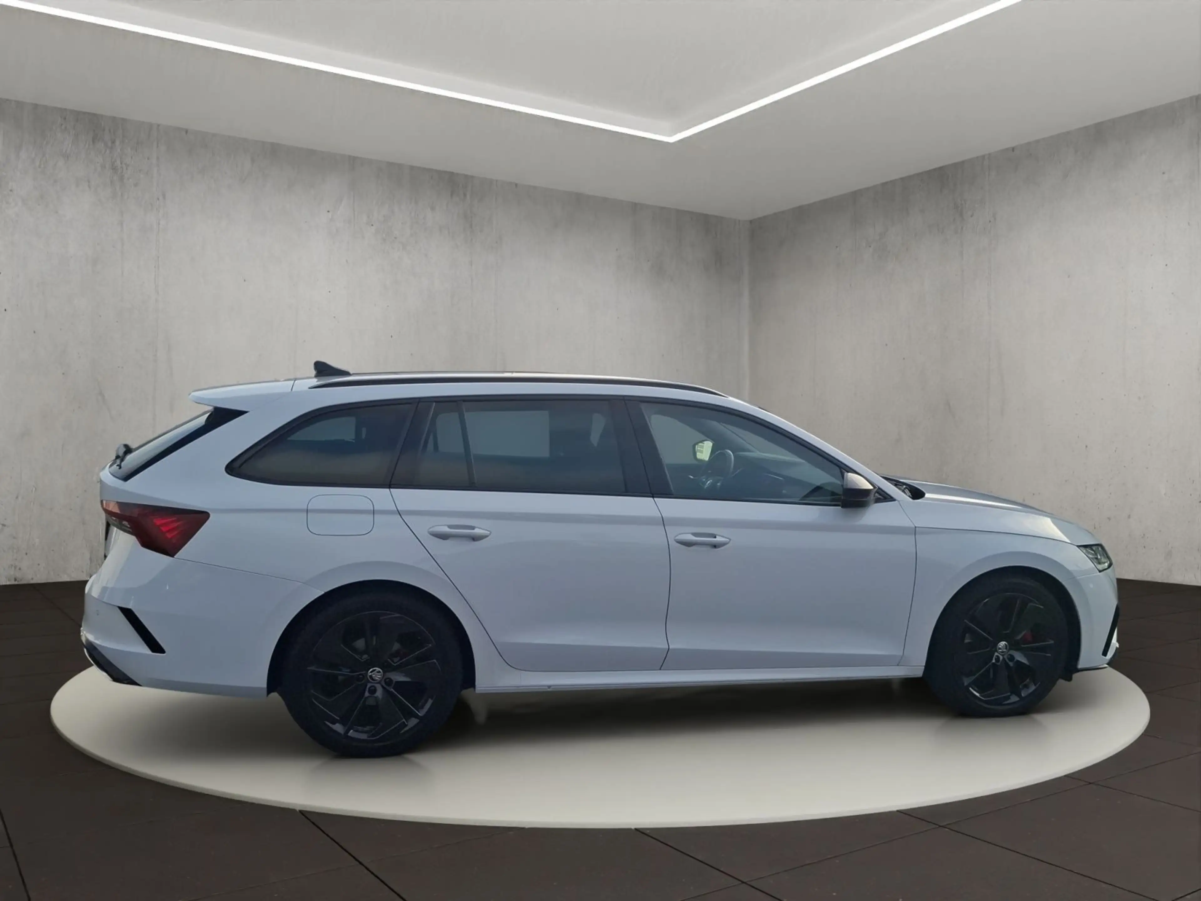 Skoda Octavia Combi RS — photo 6