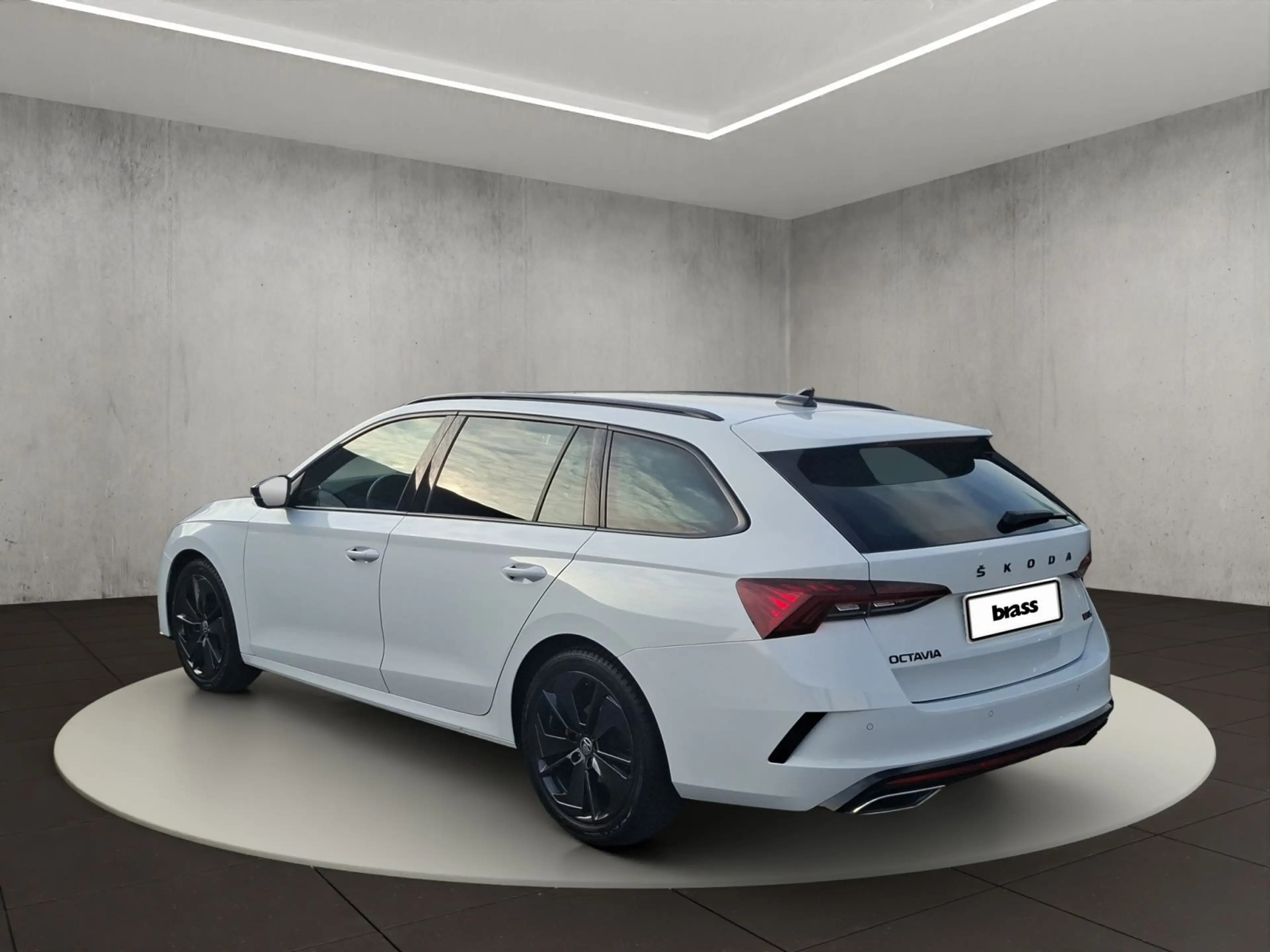 Skoda Octavia Combi RS — photo 3
