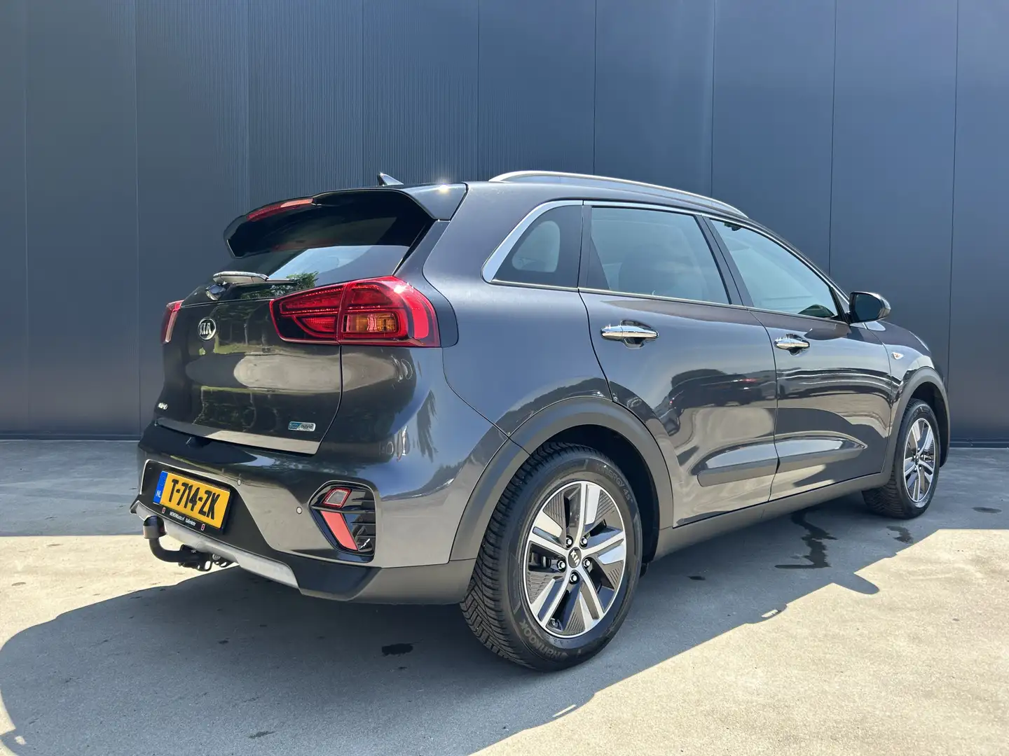 Kia Niro 1.6 GDi Hybrid DynamicLine ADAP CRUISE NAVI TREKHA Grau - 2