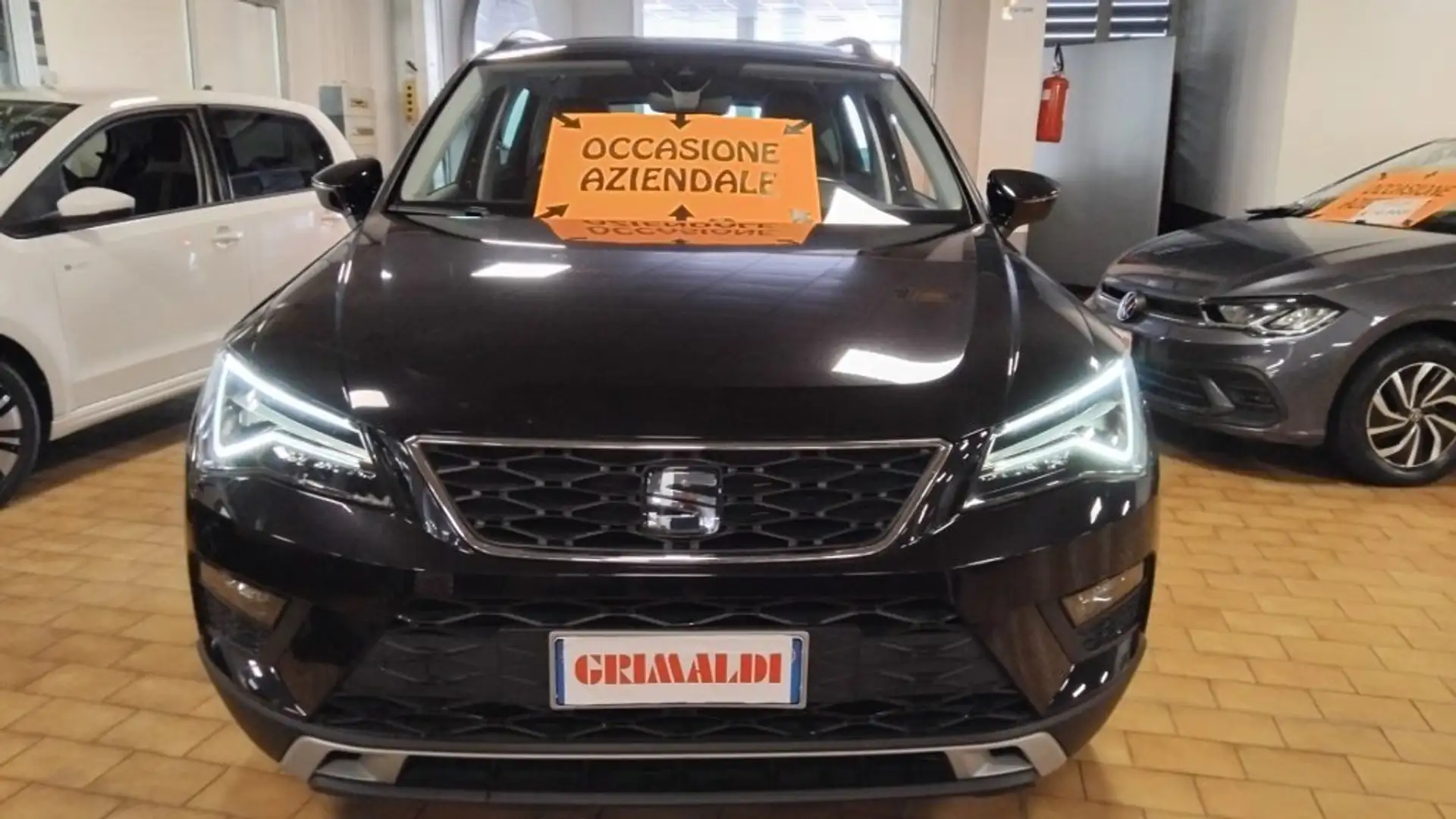 SEAT Ateca 1.6 TDI DSG Black Edition 18" VIDEO FULL LED Grigio - 2