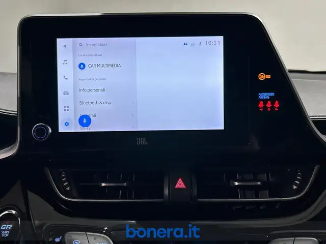 Toyota C-HR view 21