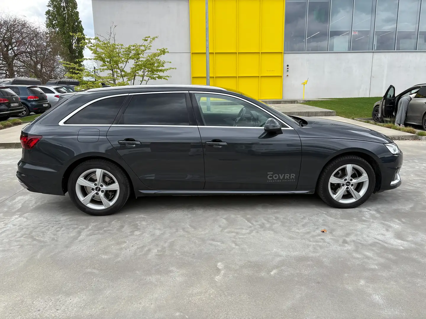 Audi A4 A4 Avant 30 TDI S tronic Grijs - 1