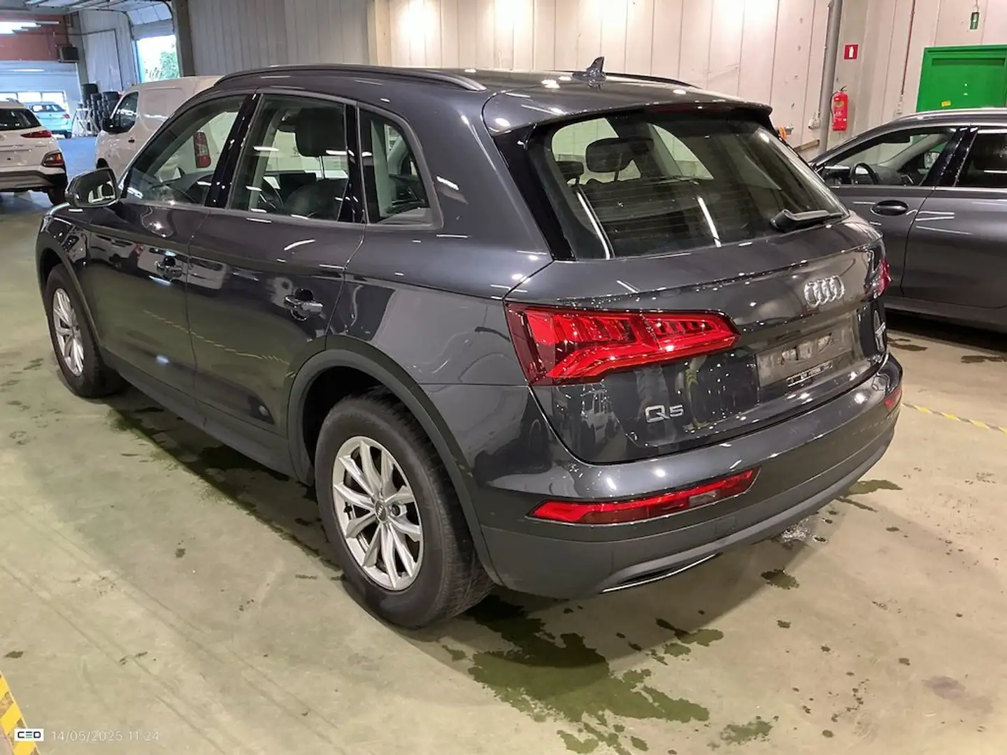 Audi Q5 30 TDi Sport S tronic Gris - 2