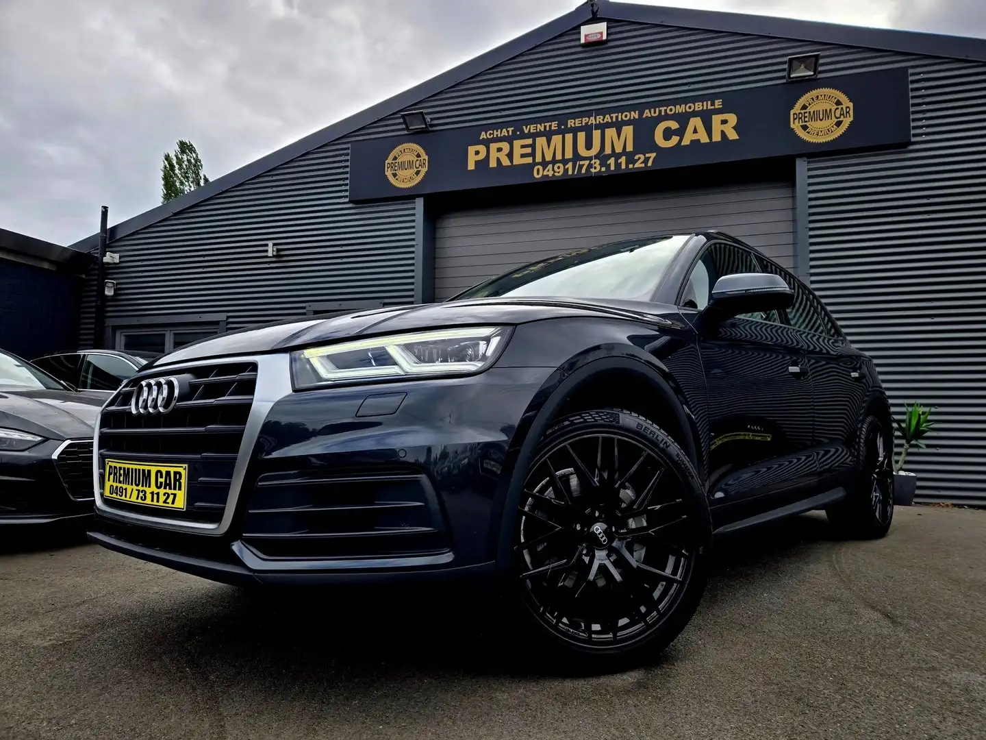 Audi Q5 30 TDi Sport S tronic siva - 1