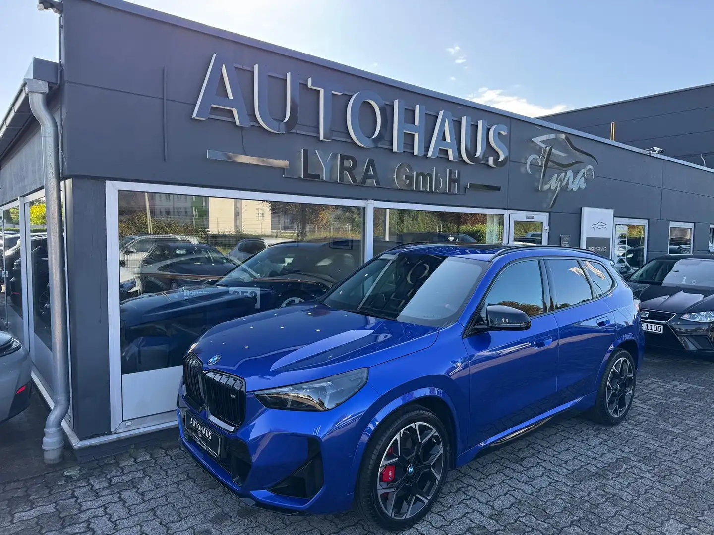 BMW X1 M35i xDrive*LED*PANO*NAV*H&K*HUD*360°KAM*20Z* Bleu - 2