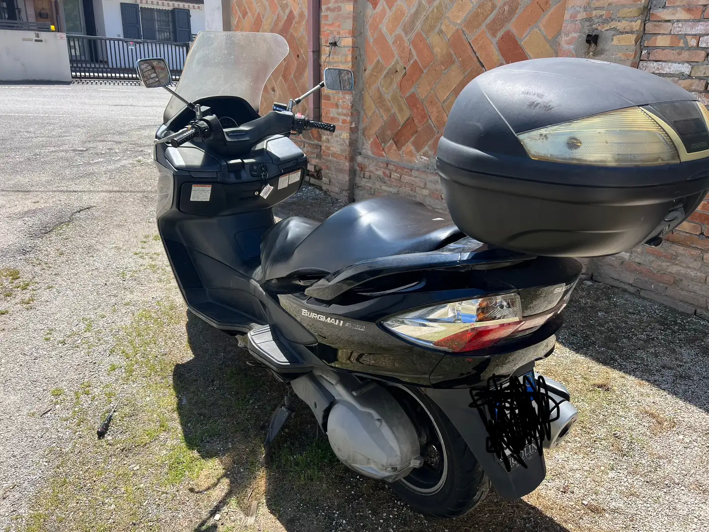 Suzuki Burgman 400 Schwarz - 2
