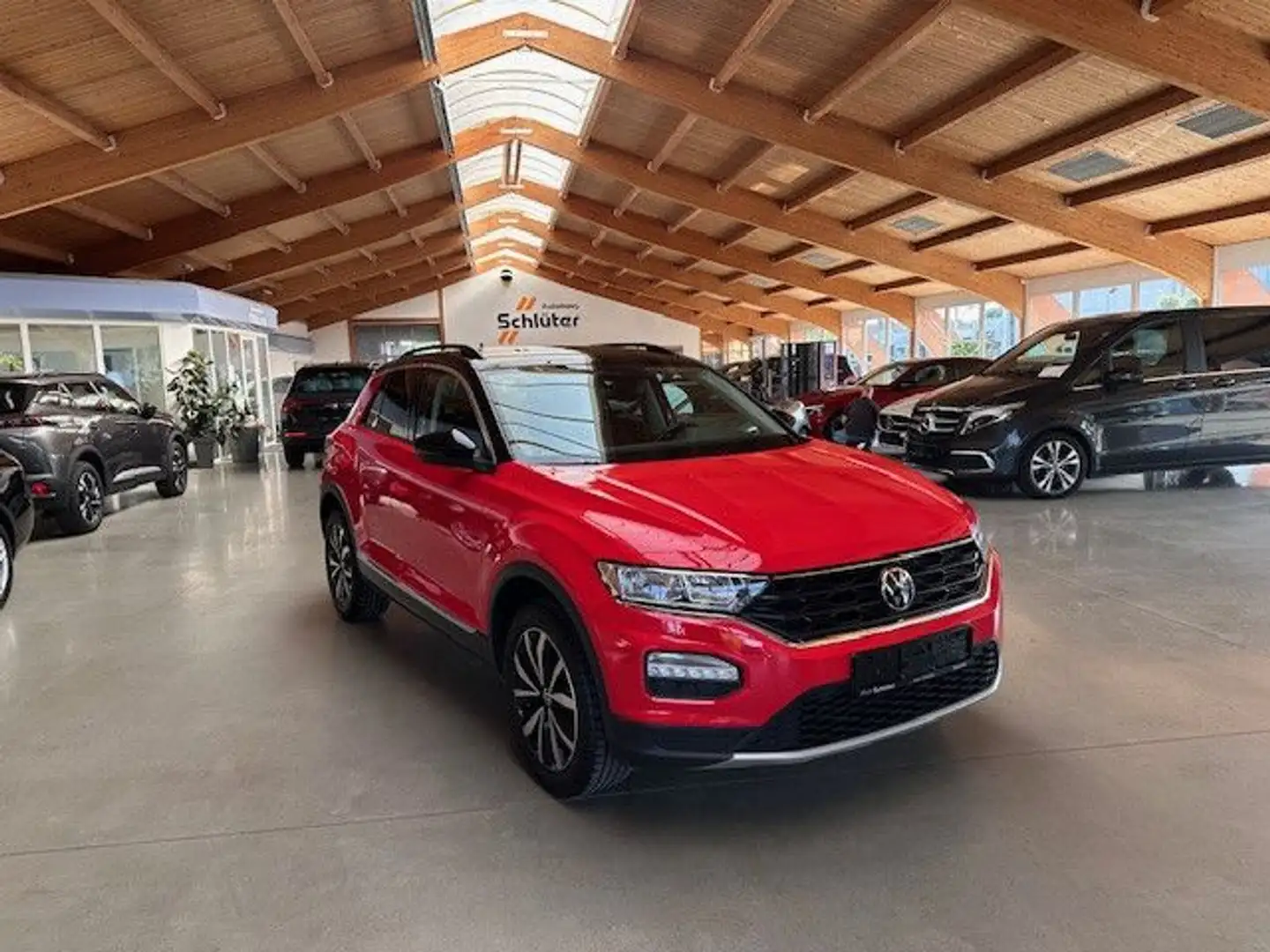 Volkswagen T-Roc 1.5 TSI Style DSG Navi+RFK+AHK+Sound+LM17 Rot - 1