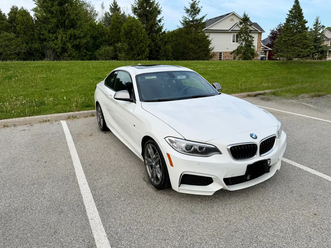 BMW 2 Series снимка BMW 2 Series