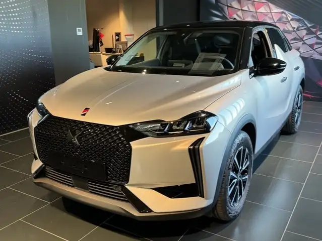 DS Automobiles DS 3 1.2 Hybrid Performance Line