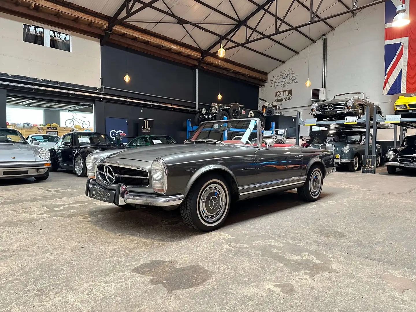 Mercedes-Benz SL 280 Pagode Argent - 1