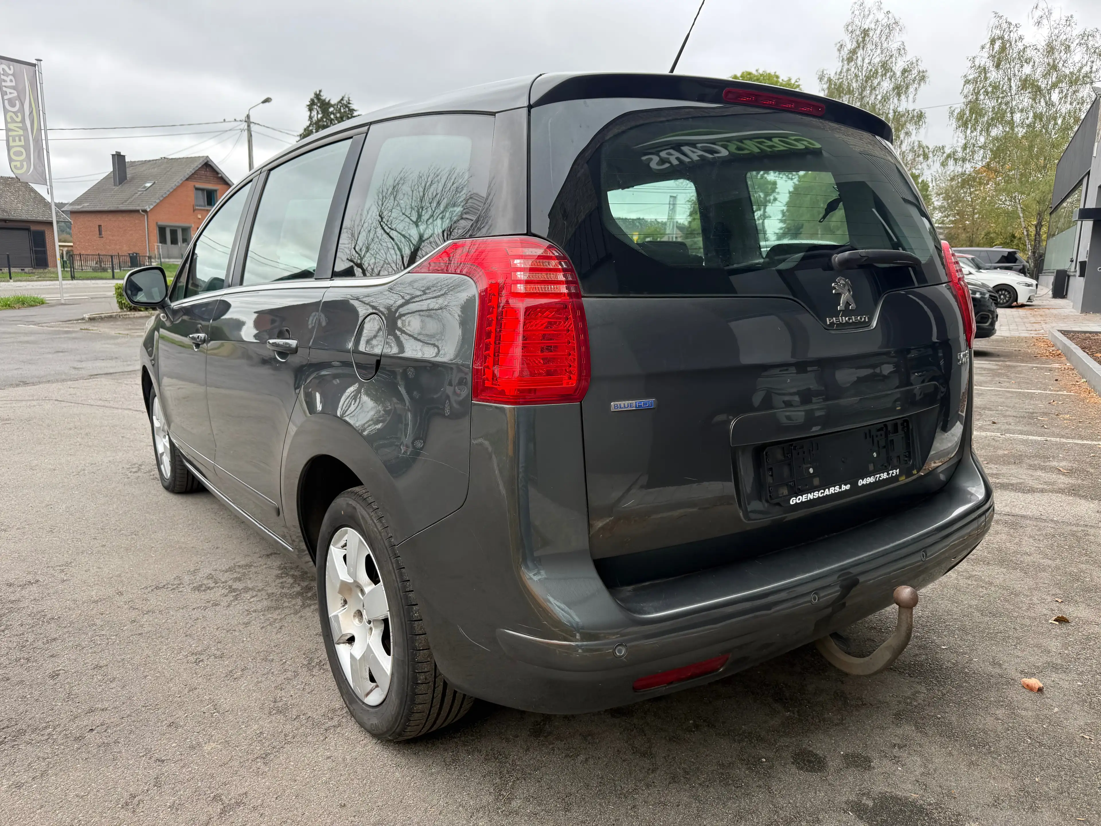 Peugeot 5008 5008 1.6HDi 7 PLACES,CRUISE,GPS,RADARS AV/AR,CLIM… — photo 4