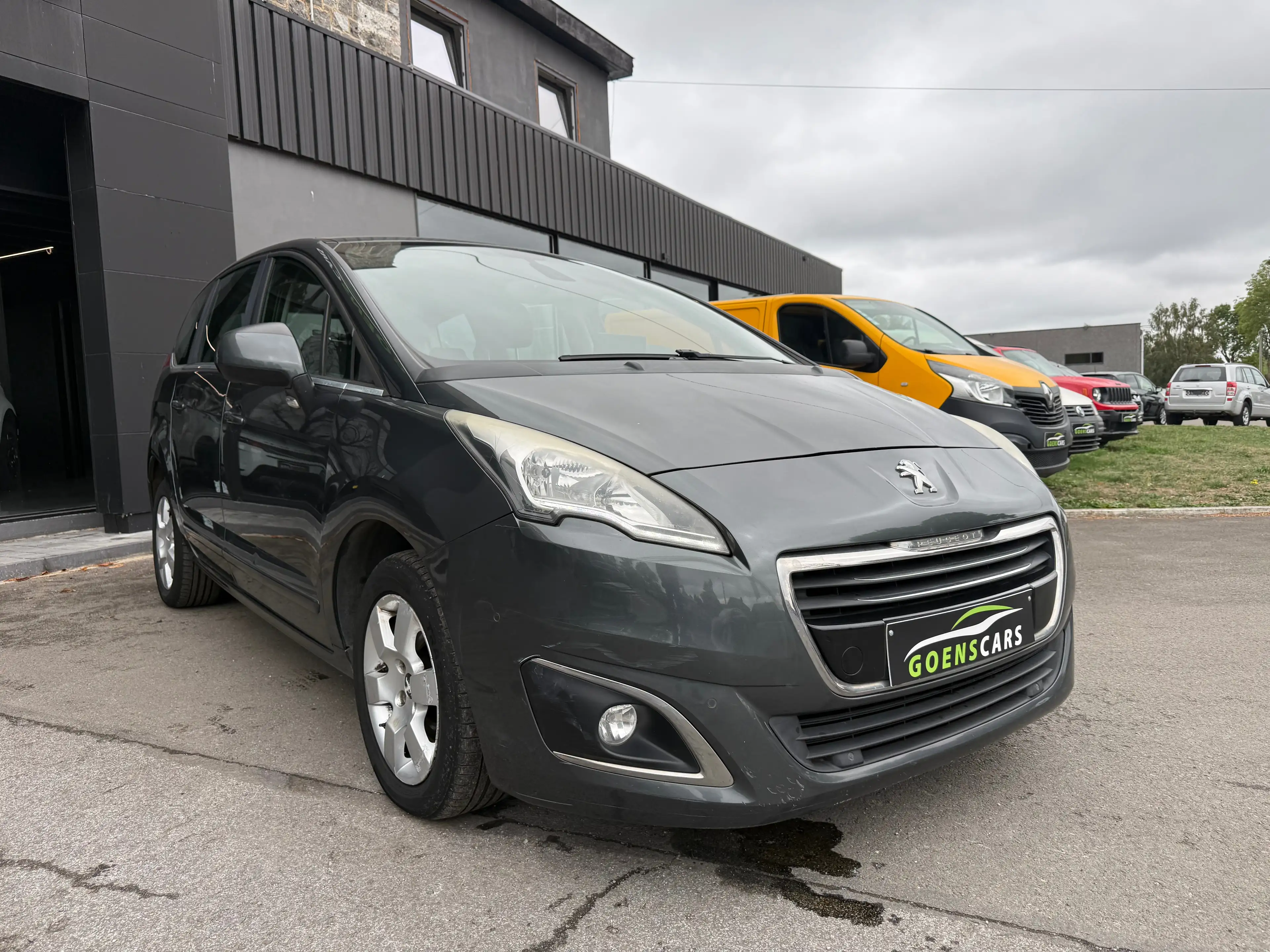 Peugeot 5008 5008 1.6HDi 7 PLACES,CRUISE,GPS,RADARS AV/AR,CLIM… — photo 3