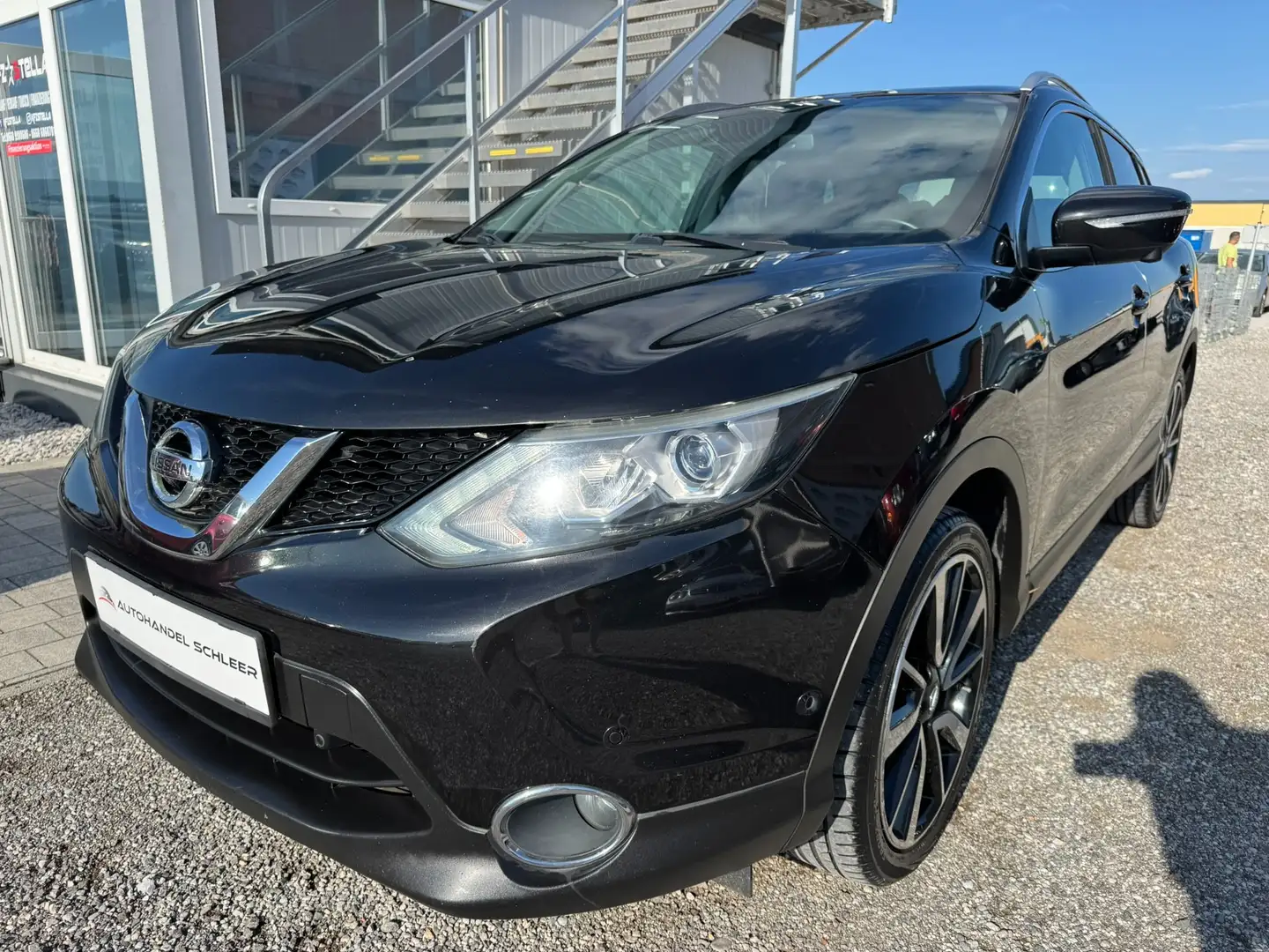 Nissan Qashqai 1.6 dCi Tekna Aut._LEDER_NAVI_PANORAMADACH Nero - 1